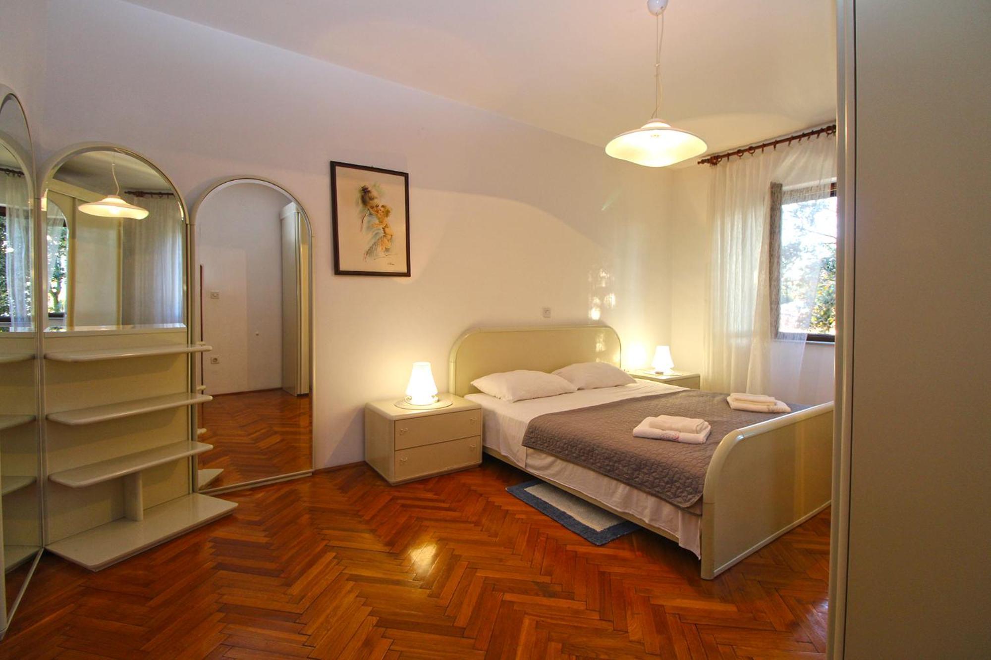 Apartments Evelina 1057 ペシュチャーナ・ウヴァラ エクステリア 写真